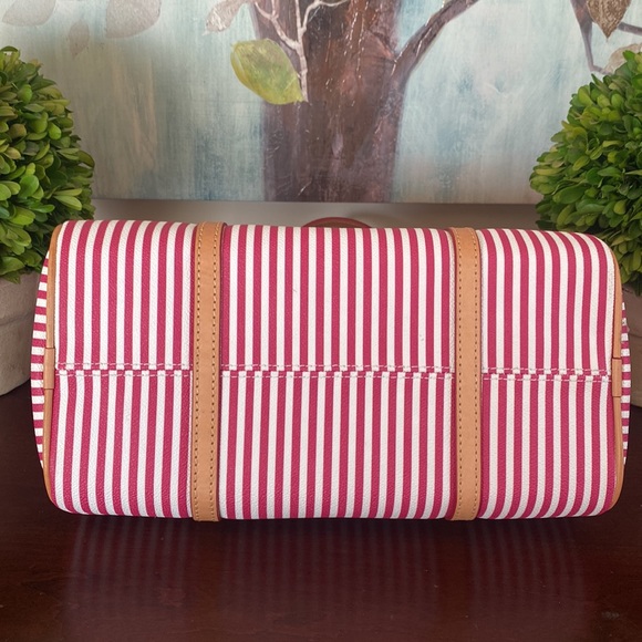 DOONEY & BOURKE 🩷FUCHSIA PINK & WHITE🤍 STRIPED BARREL SHOULDER BAG🩷LIKE NEW🤍 - Picture 9 of 17